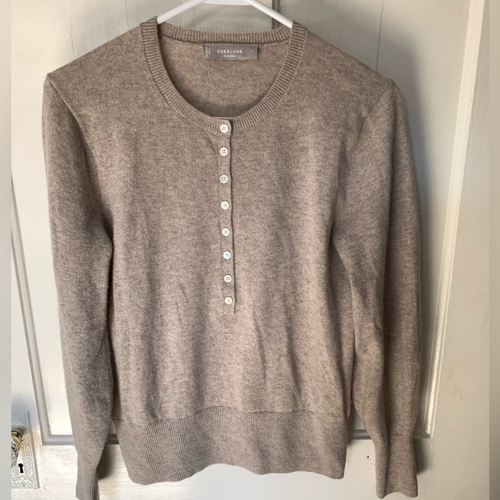 Everlane cashmere sweater
